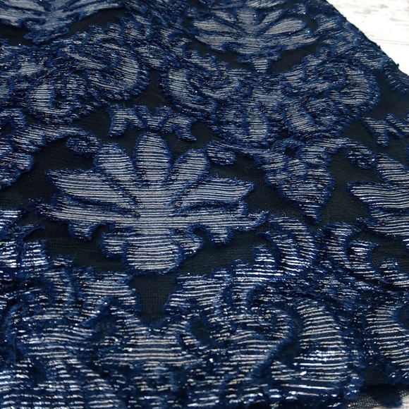 Painted Heart Chic Sparkly Lacey Patterned Lined Women's Skirt - Picture 15 of 16